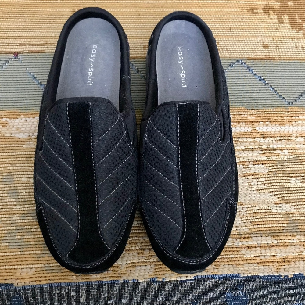 Easy Spirit Travel Time Clogs size 7 Wide